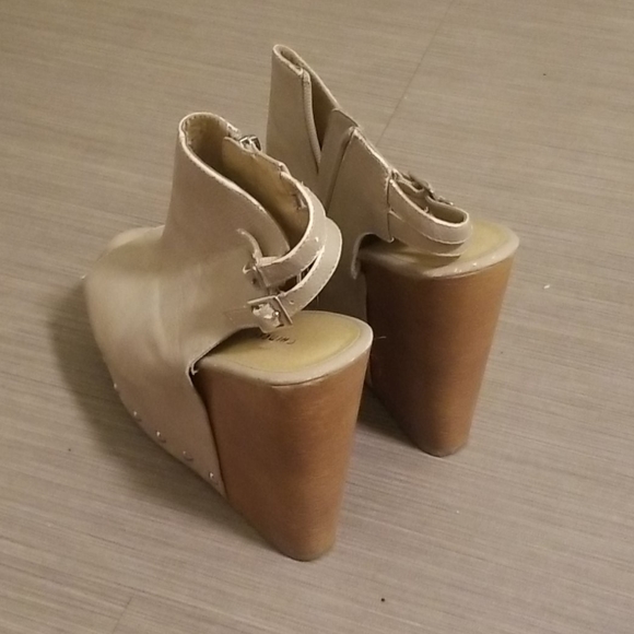 Wedges - Picture 2 of 2